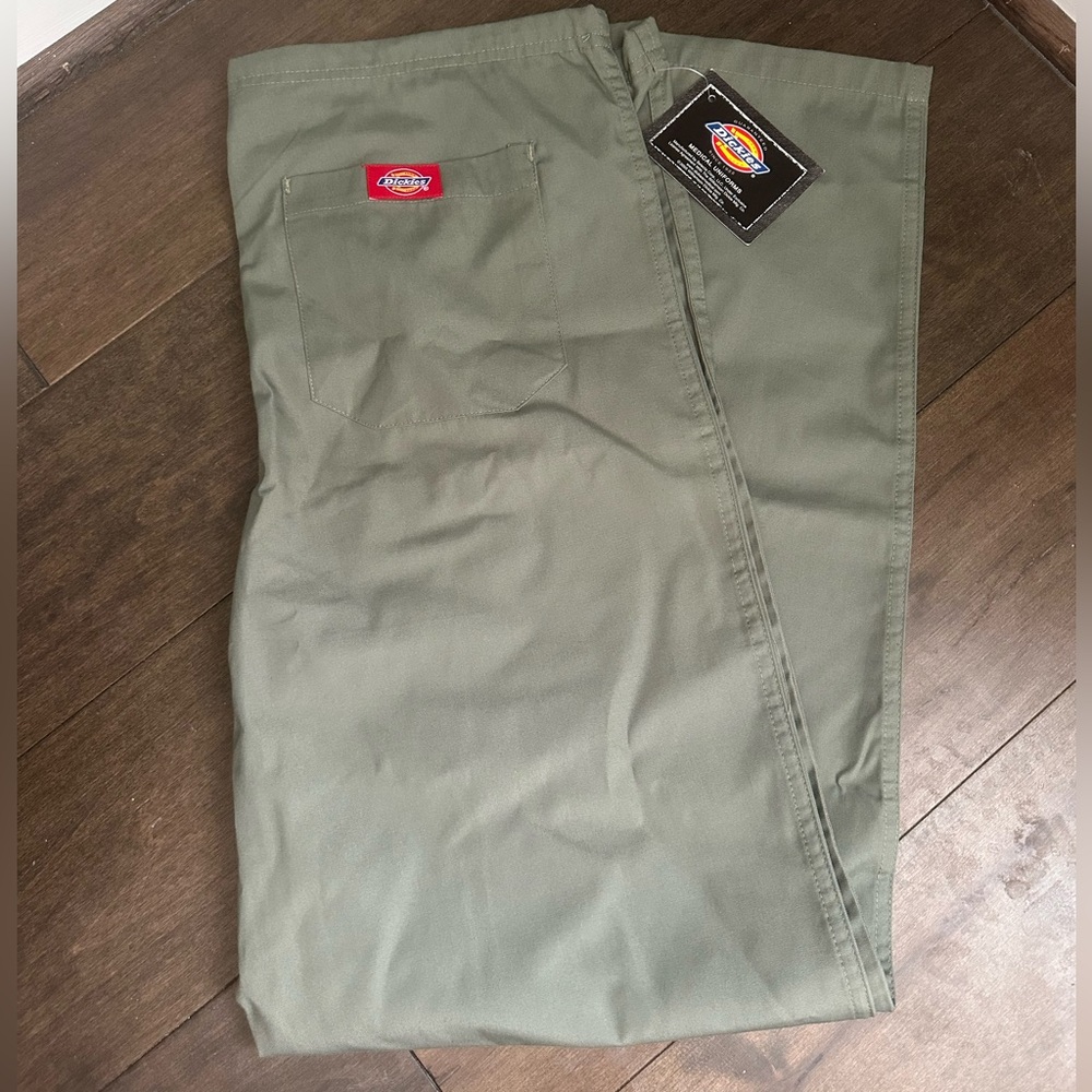 Dickies Women’s EDS Signature Scrub Pants - Size XS - New with Tags!